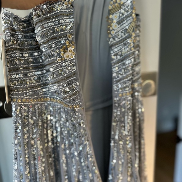 Mac Duggal Glamorous Silver and Gold Sequin One-Shoulder Dress Beaded - Picture 11 of 16